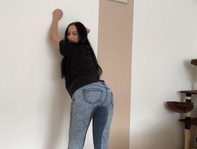 Lola_Candy Porno Video: geile aufgesaugte NS Jeans